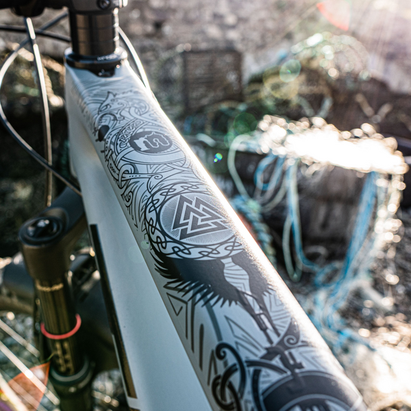 Viking Full Frame Skinz
