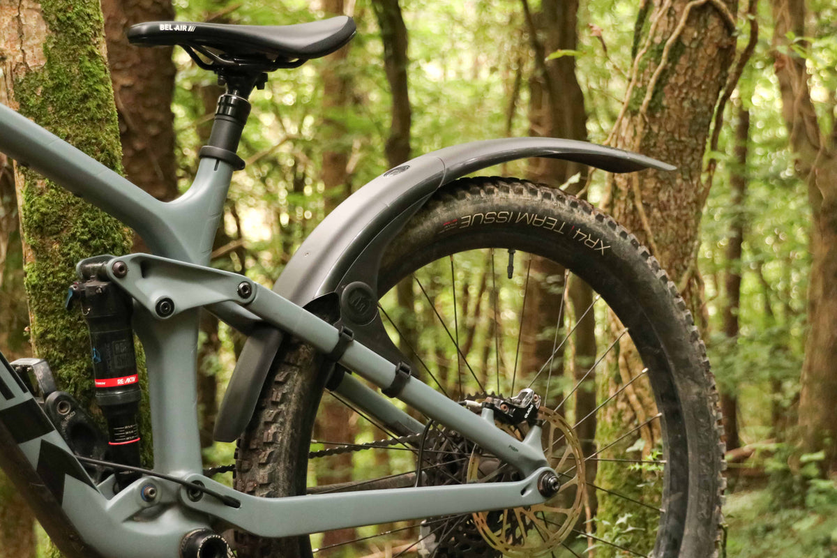 Mucky Nutz Rear MugGuard namontovaný na horskom bicykli