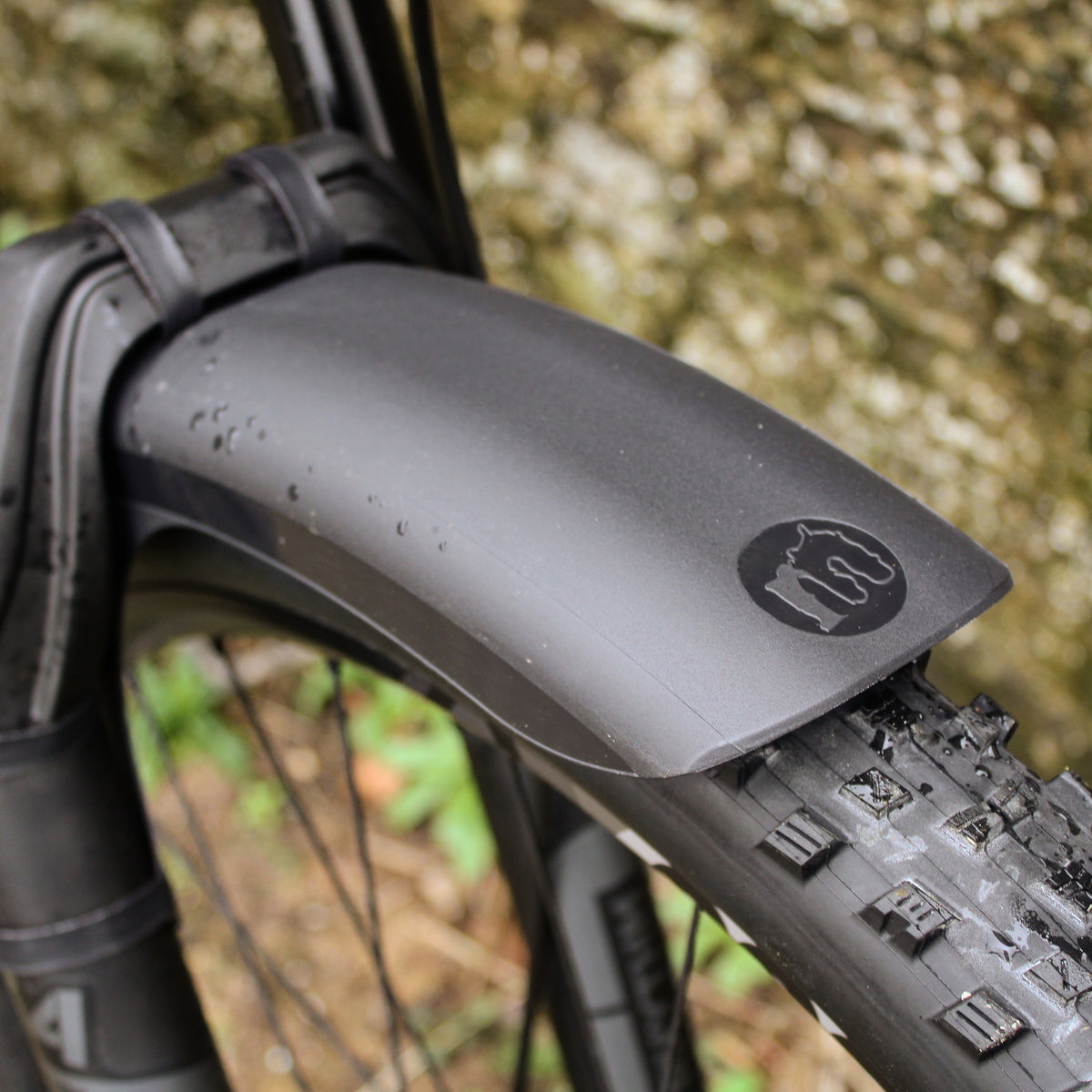 Detail predného blatníka Mucky Nutz Front MugGuard Long