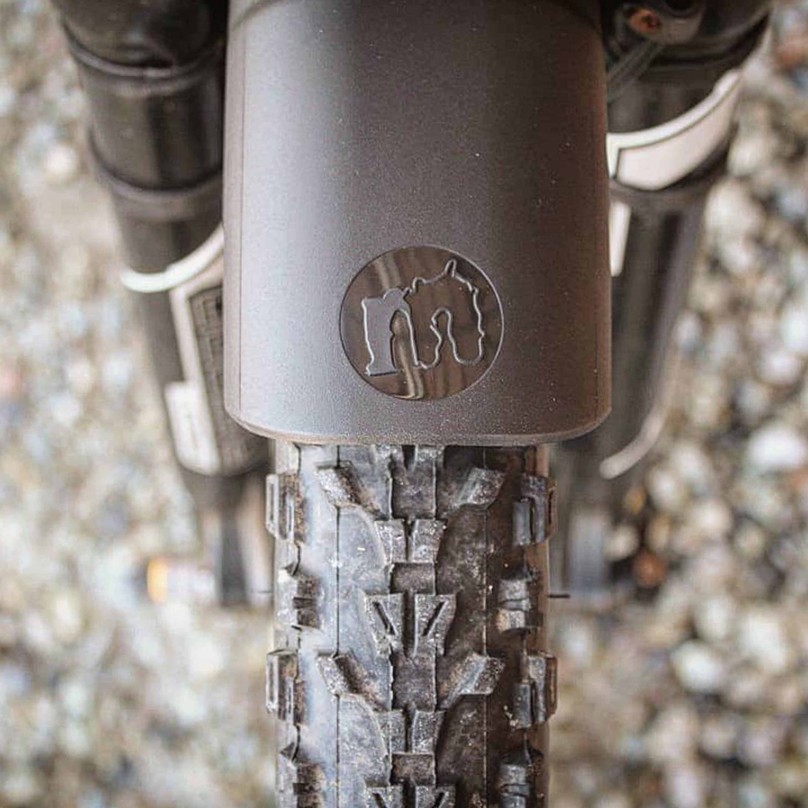 Detail prednej časti blatníka Mucky Nutz Front MugGuard Short