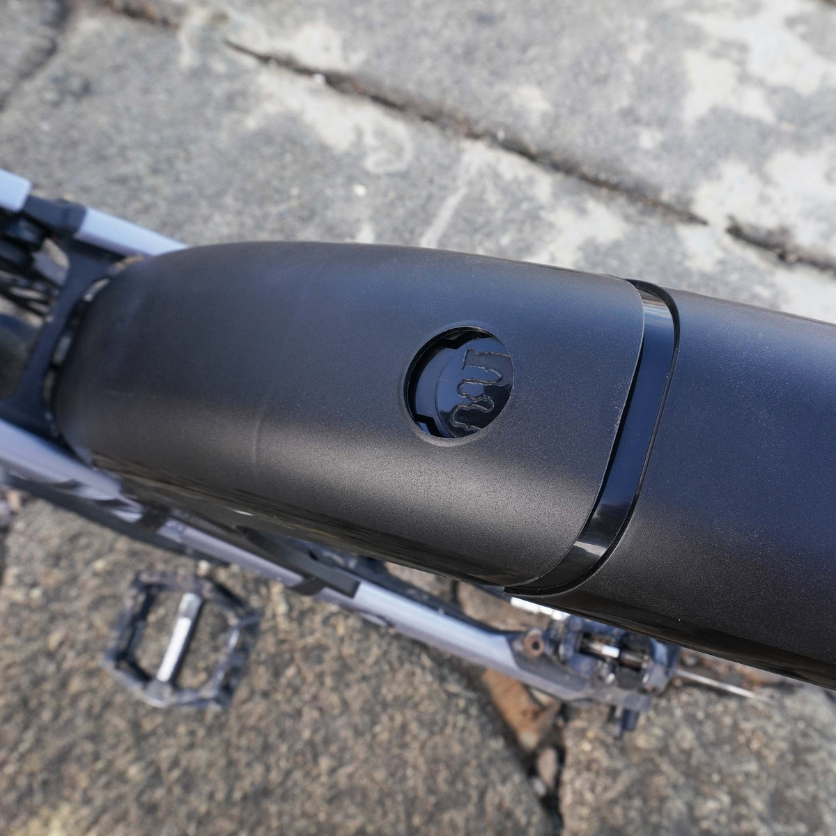 Detail nastavovacieho mechanizmu Mucky Nutz Rear MugGuard
